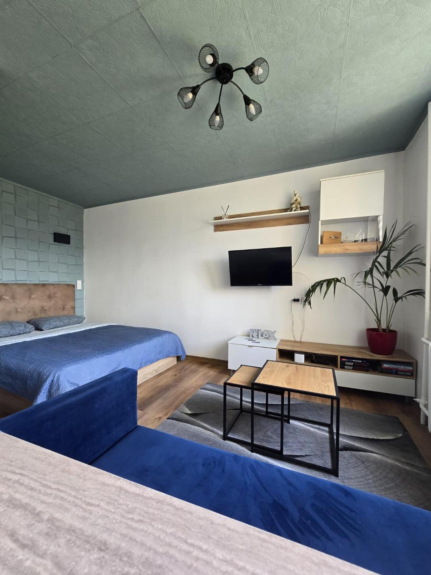 R&J Apartment II Паневежис Экстерьер фото